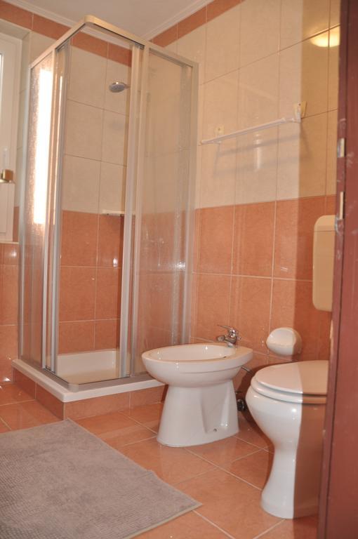Franko Apartmani زامبراتيجا المظهر الخارجي الصورة