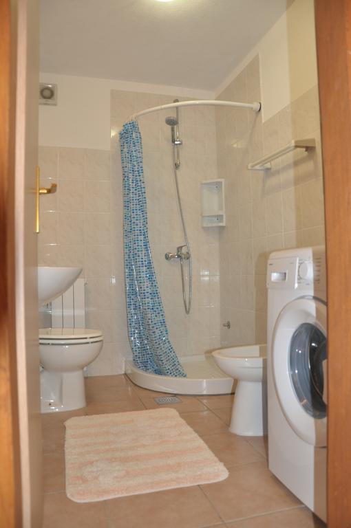 Franko Apartmani زامبراتيجا المظهر الخارجي الصورة